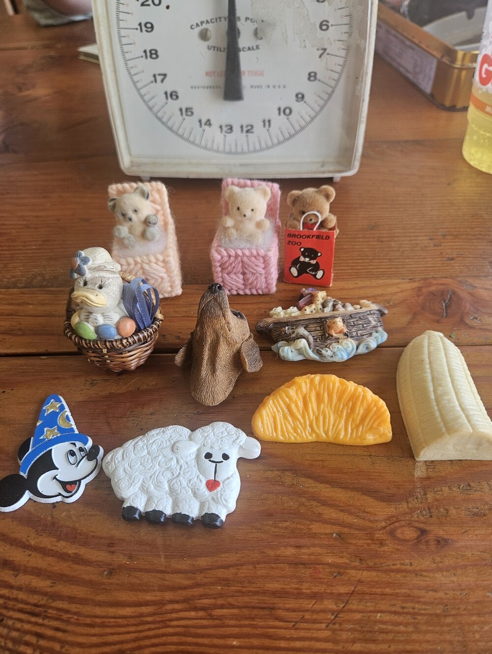 Vgt Lot 9 Of Refrigerator Magnets Micky Mouse & Various Others